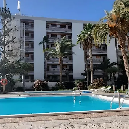 Atlantis - Yumbo Ii Apartment