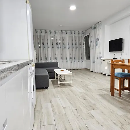 Atlantis - Yumbo Ii * Playa del Ingles (Gran Canaria)